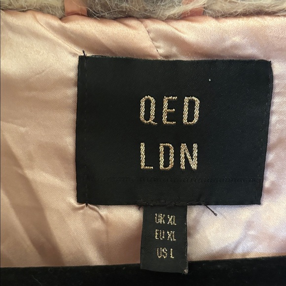 QED London Blush Faux Fur Teddy Coat - Picture 2 of 4